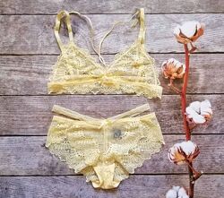 Комплект нижньої білизни WeiyeSi Candy 8401 Vanilla Розмір M