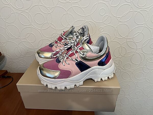 кроссовки Италия размер 36