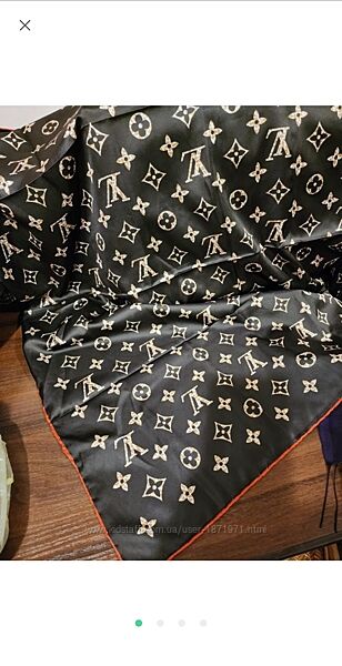 Хустка шовкова, платок.