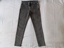 Новые  Джинсы Levi&acutes Line 8 , размер 25