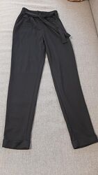 Чорні жіночі тонкі літні брюки