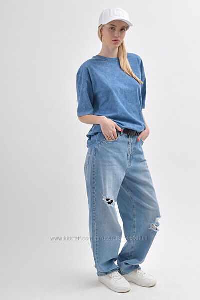 Трендові жіночі джинси baggy