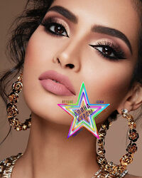 Вебинар про макияж от известного автора.