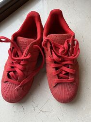 Оригінальні замшеві кросівки Adidas, розмір 39 1/3