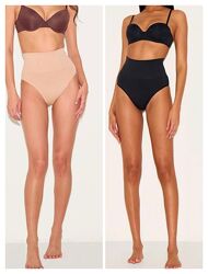 Утягуючі коригуючі трусики стрінги Prettylittlething plt s, м, l