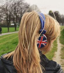 British songs - тренинг по аудированию. Пакет Disco Мила Хабирова, Юлия