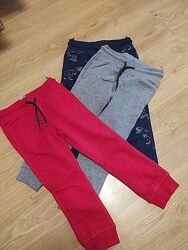 Спортивные штаны 104,134-140 c&a