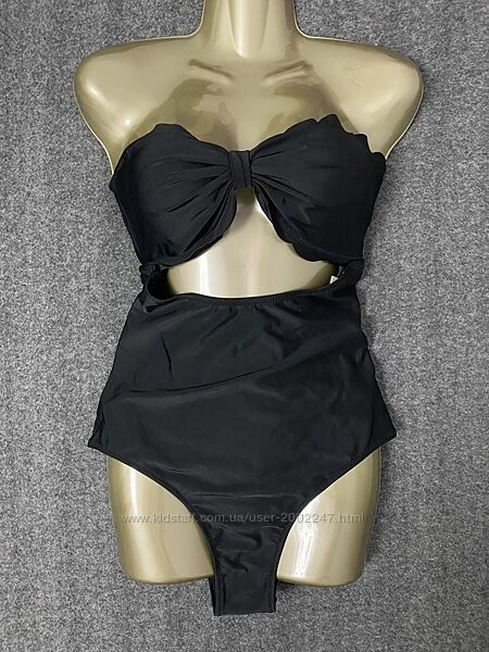 Фірмовий стильний чорний купальник