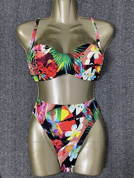 Фірмовий яскравий купальник із завищеною талією