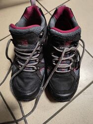 Кросівки жіночі фірмові 