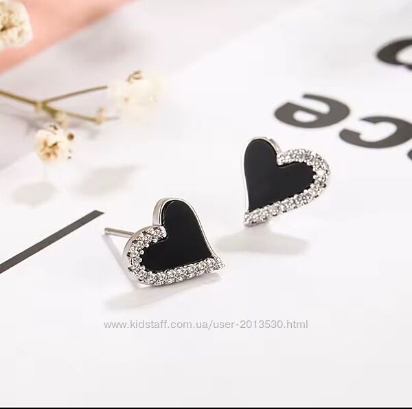 Милі сережки-сердечки, сережки-гвіздочки, сережки з чорними сердечками