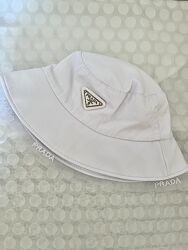 Панама Prada 
