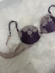 Бюсти Ambra Italy і Calvin Klein 