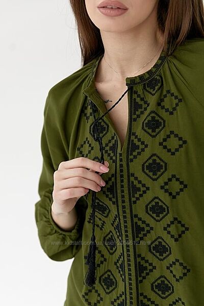 Жіноча вишиванка хакі хрестиком супер модний колір