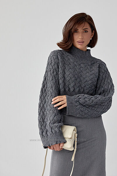  Укорочений светр з цільнокроєними рукавами   