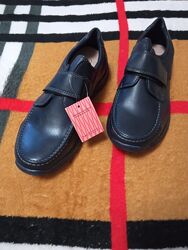 Новые кроссовки на мальчика