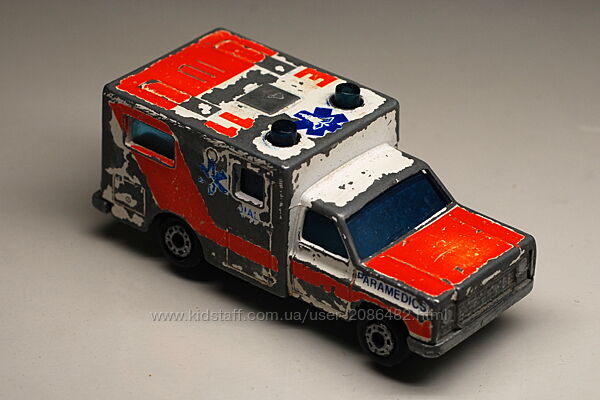 Matchbox Chevrolet Ambulance 1989