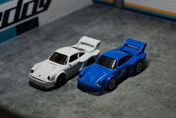 Комплект моделей Hot Wheels Porsche 934.5