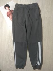 Утеплені спортивки Adidas