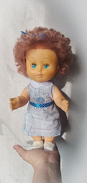 Лялька СРСР у гарній сукні 