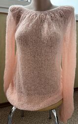 Цікава невагома павутинка ручної роботи