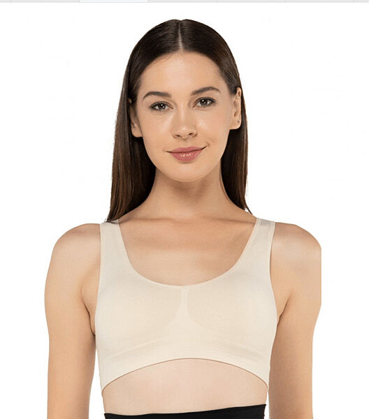 Утягуючий м&acuteякий топ на широких бретельках