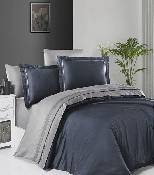 Комплект постільної білизни Deluxe Satin Dark Series First Choice