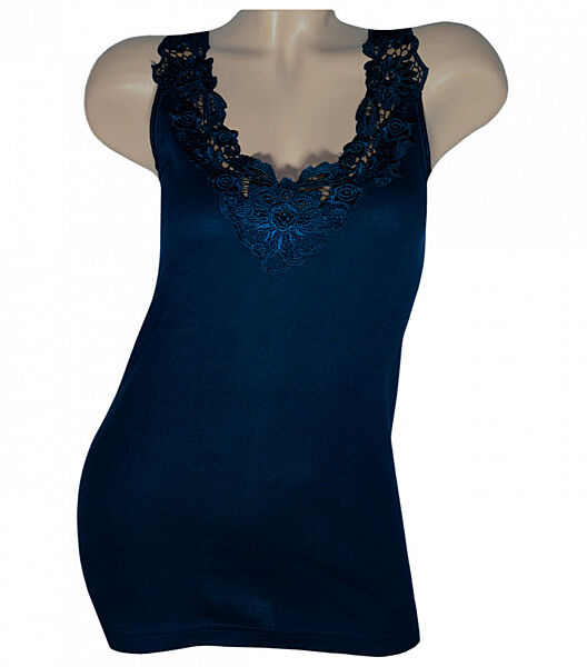 Ажурна майка на широких бретельках