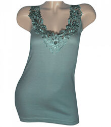 Ажурна майка на широких бретельках