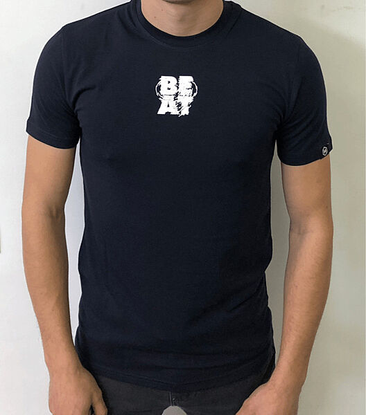 Чоловіча футболка з написом BE AT