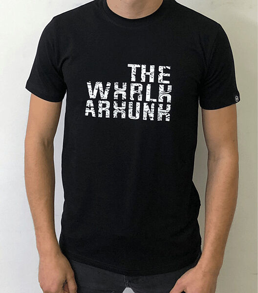 Чоловіча футболка з написом