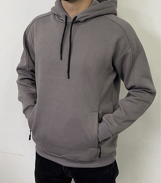 Толстовка з кишенями та капюшоном