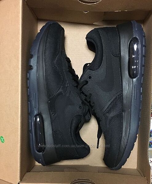 Кроссовки Nike оригинал.