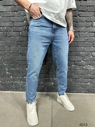 Чоловічі стильні джинси мом