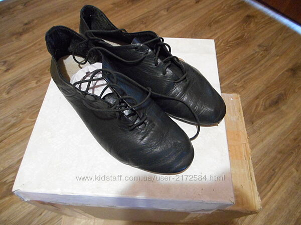 Туфлі, макасіни, балетки розмір 36-37.