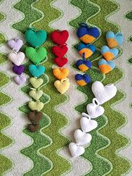 Вязані гачком сердечки