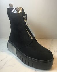 Черевики на платформі жіночі