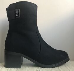 Зимние ботильоны на толстом каблуке