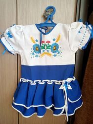 Плаття - вишиванка для маленької красуні.