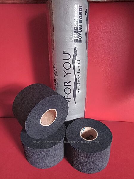 Професійні чорні комірці для перукарських стрижок.