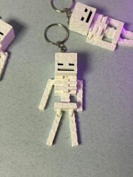 Брелок-скелет у стилі Minecraft
