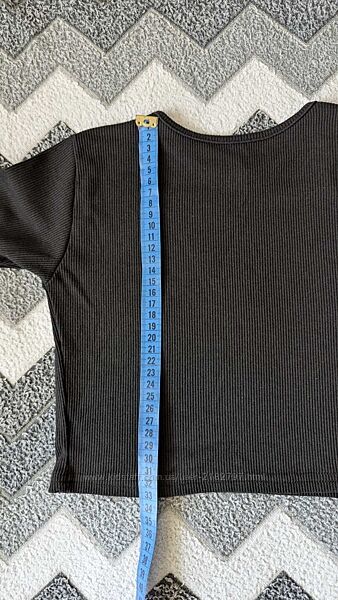 Болеро з вирізом для дівчинки