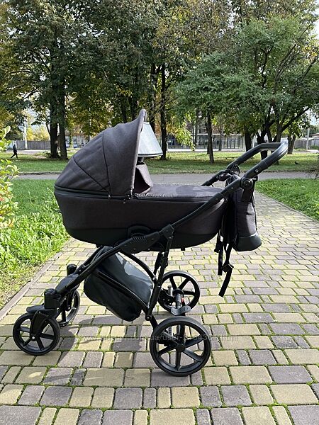 Коляска Donatan Lavanda 2в1 у ідеальному стані, Рівне