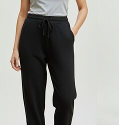 Комфортні чорні спортивні штани з високою посадкою