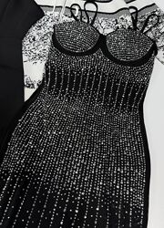 Сяюча сукня з камінням