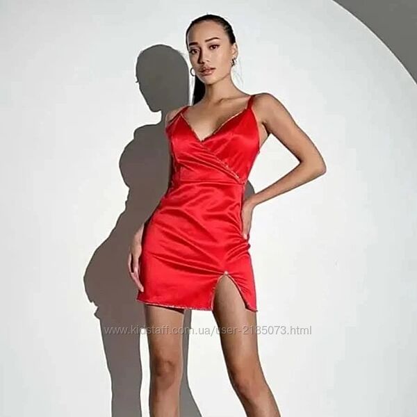 Сукня королівський атлас