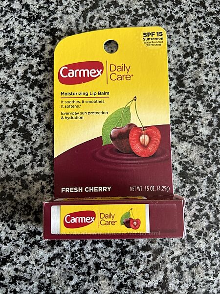 Чудо-бальзам для губ Carmex у стіку. Оригінал