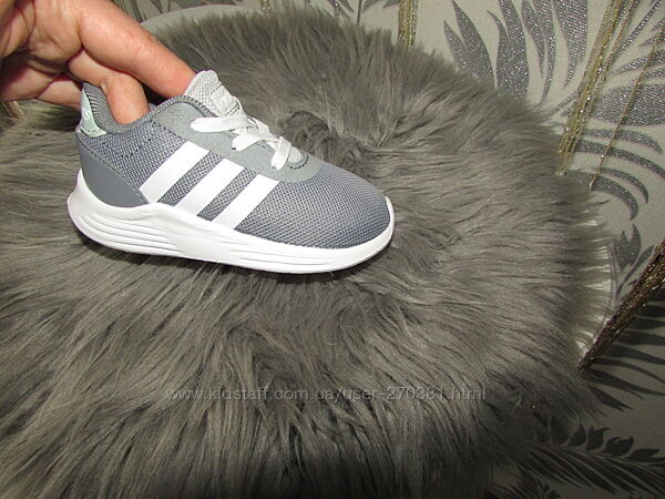 Adidas кросівки 13.6 см устілка