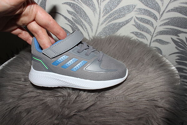 Adidas кросівки 15.4 см устілка