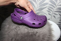 Crocs босоніжки 21.8 см устілка